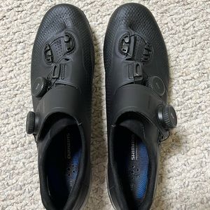 Practically new Shimano SH-RC902 S-Phyre Shoes / 43 Wide